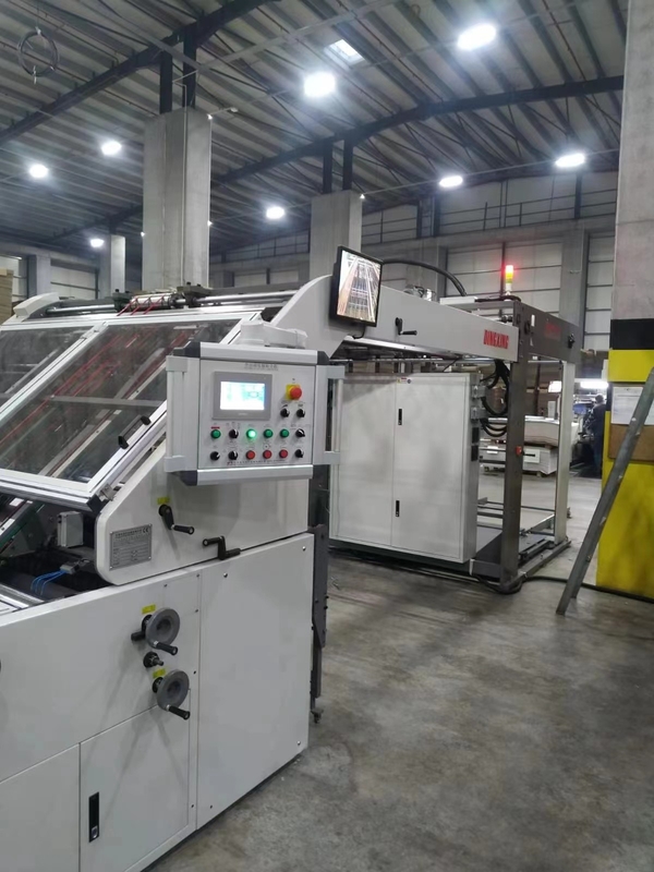 Back Feeder 3-lagige 5-lagige Flute-Laminiermaschine 150 m / min SPS-Steuerung