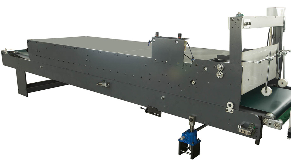 300-800 g / m² Fünfschicht-Wellpappen-Ordner-Klebemaschine Automatische Faltschachtel-Klebemaschine