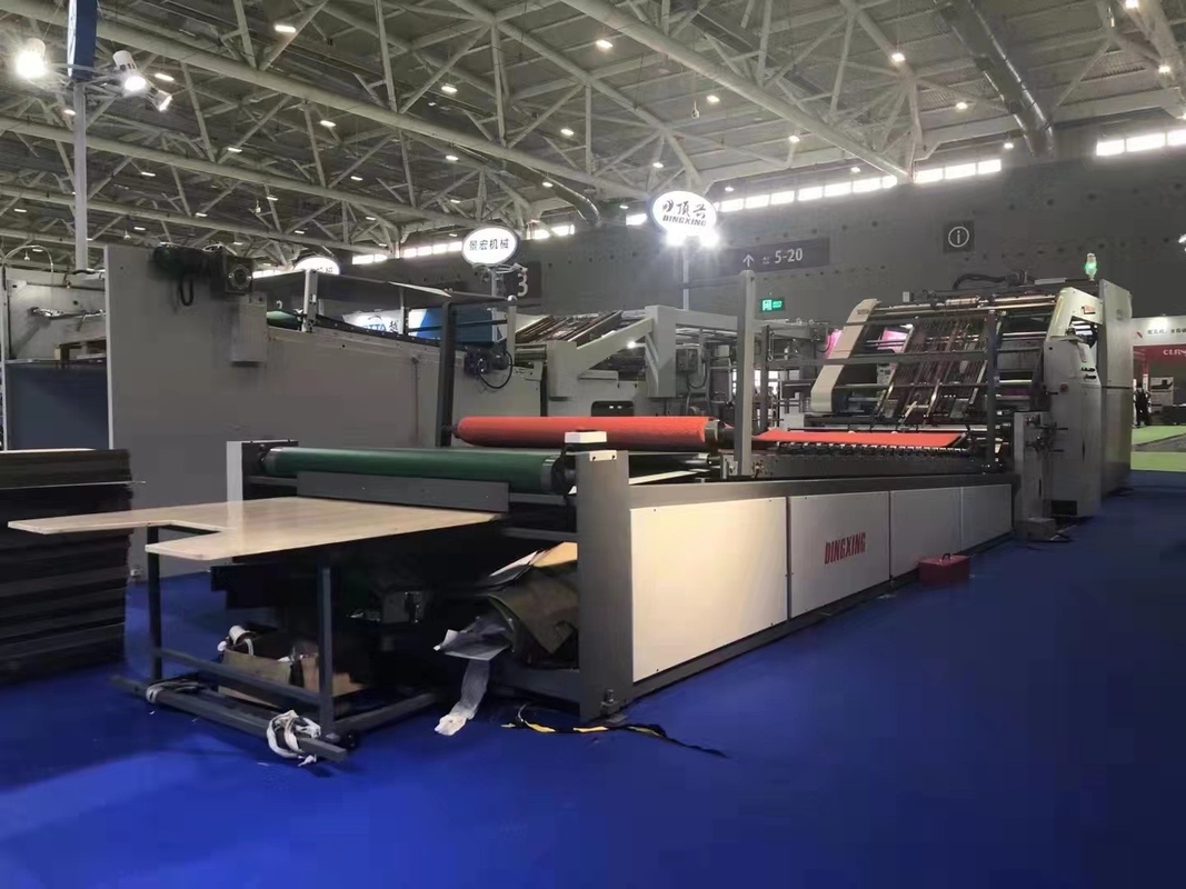 120–600 g/m² Top Sheet Auto Flute Laminator 3-lagige gewellte Laminiermaschine