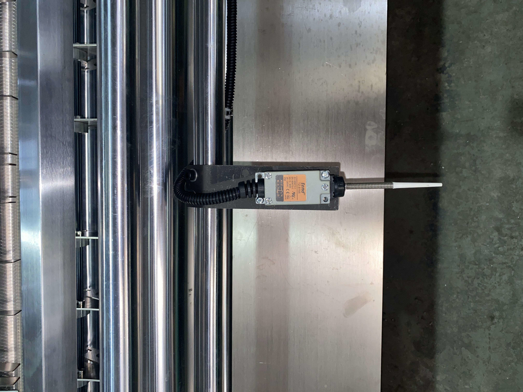 Automatische doppelwandige Flöten-Laminierungs-Klebemaschine Typ 1650