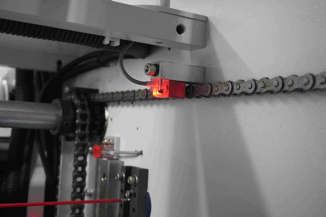 Karton Kleidungshänger / Mausfalle / Puzzle / Kleidung Tags Maschine