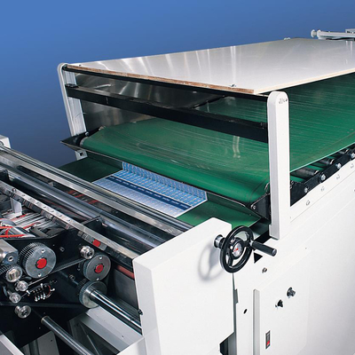 Automatische Flöten-Papplaminiermaschine für gewölbte Pappe